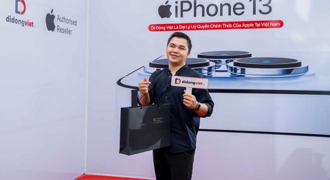 Ca sĩ Lê Minh MTV tiếp tục chọn Di Động Việt để lên đời iPhone 13 Pro Max mới
