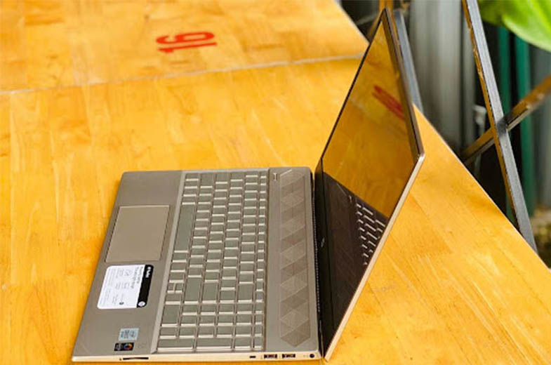 nen mua laptop hang nao didongviet 9