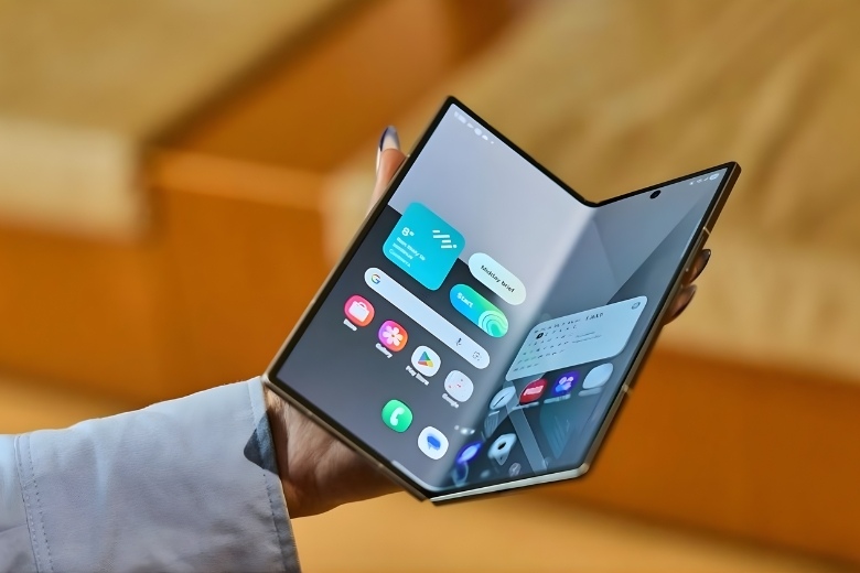 Samsung Galaxy Z Fold7 điện thoại màn hình lớn gập