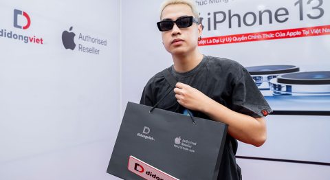Rapper ShanHao trên tay iPhone 13 Pro Max tại Di Động Việt iphone 13 pro max