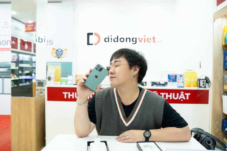 iPhone 13 Pro Max Trung Quân Idol Di Động Việt 
