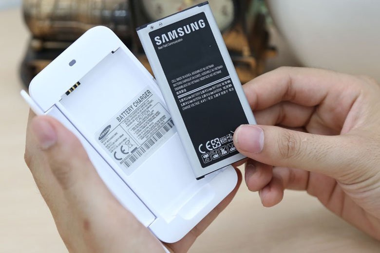 Cách kiểm tra pin Samsung