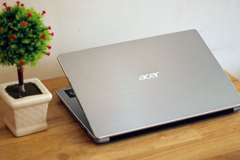 cách bật đèn bàn phím laptop Acer
