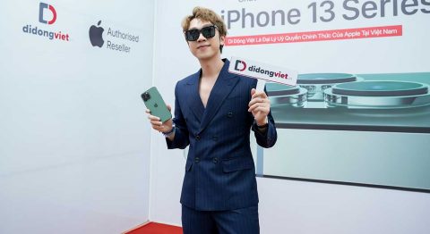 MC Minh Xù cực điển trai bên iPhone 13 Pro Max Xanh Lá tại Di Động Việt iphone 13 pro max di động việt