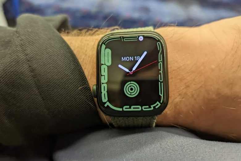 Apple Watch Pro có pin trâu hơn