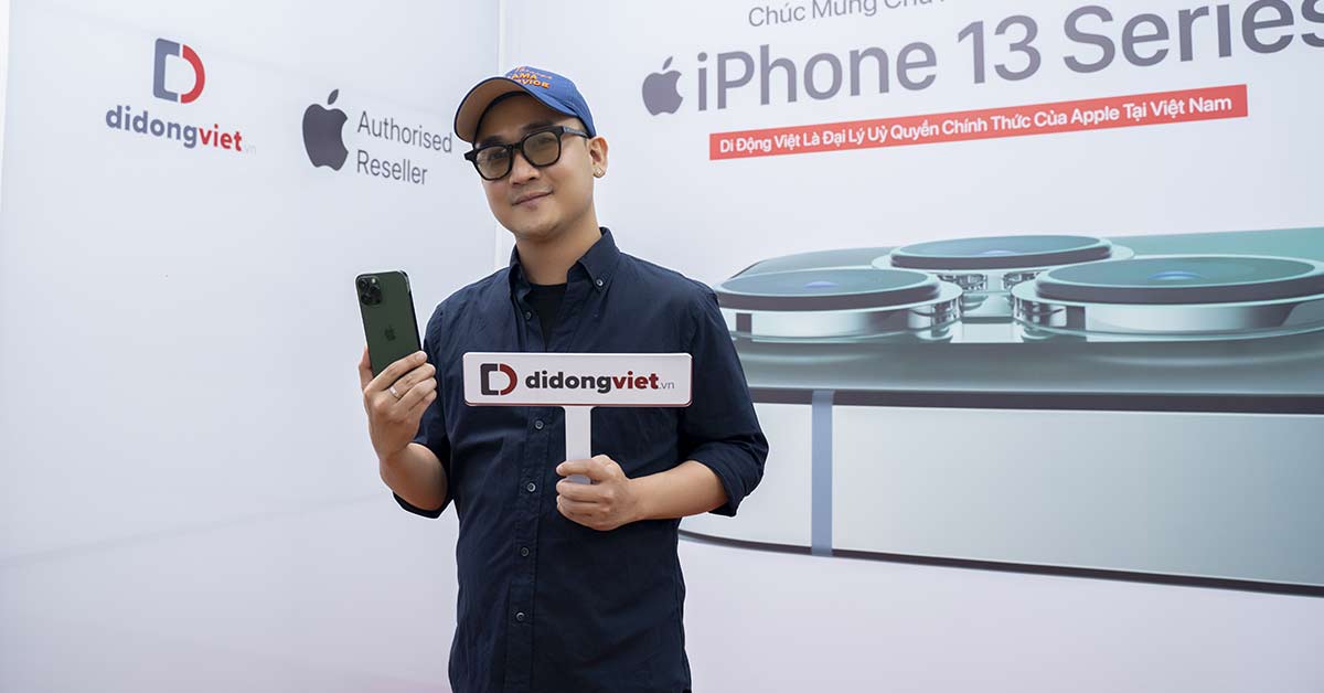 Nhà văn Hà Thanh Phúc lên đời iPhone 13 Pro Max màu Alpine Green mới tại Di Động Việt