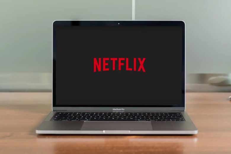 Apple mua lại Netflix
