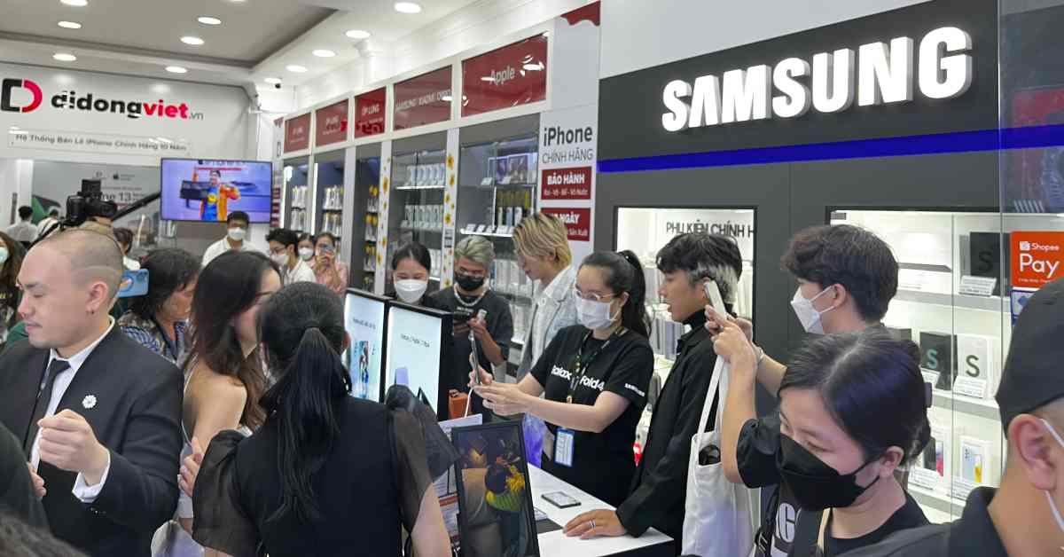Hình ảnh sự kiện “Techoffline” – Trải nghiệm Galaxy Z Fold4 | Z Flip4 mới tại Di Động Việt 77 Trần Quang Khải