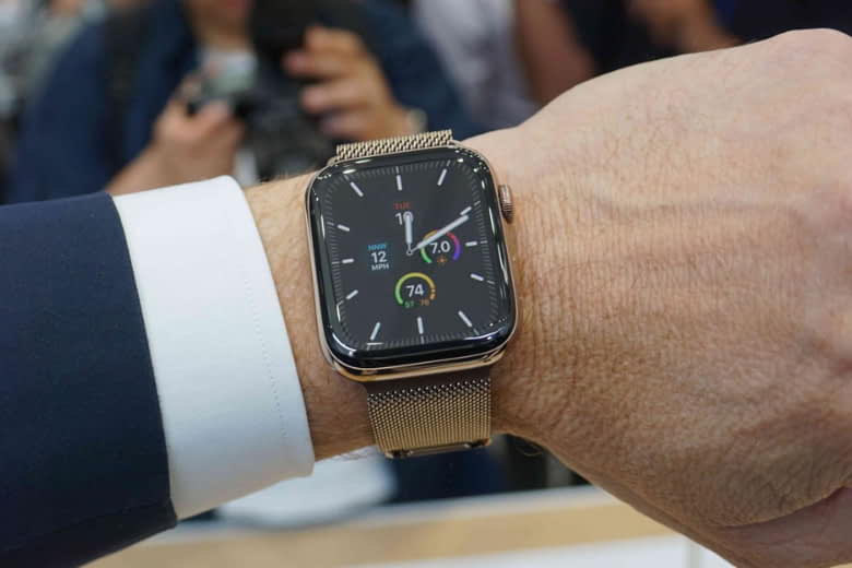 So sánh Galaxy Watch 5 với Apple Watch Series 5