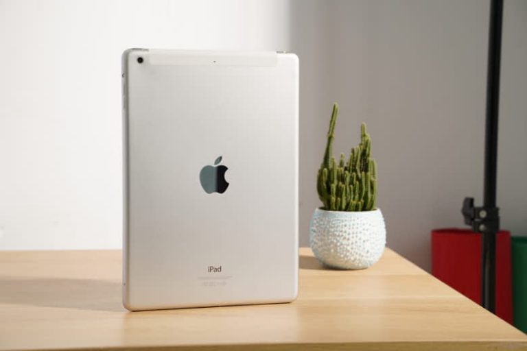 Nên mua iPad hay Samsung Tab: Điểm khác biệt lớn nhất là gì?