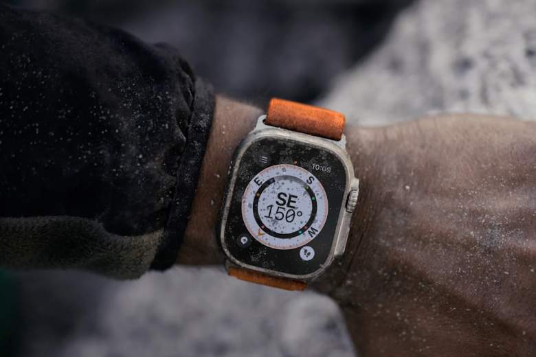 Apple Watch Ultra được thiết kế với vật liệu chống chịu