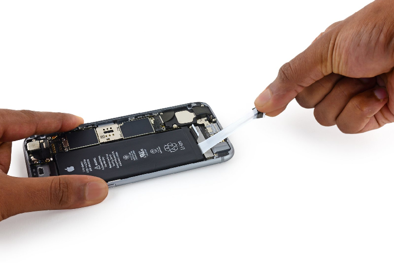 Giá thay pin iPhone 14 sẽ rất đắt đỏ