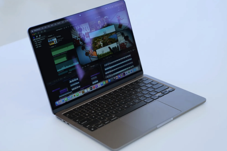 macbook pro m2 16 inch