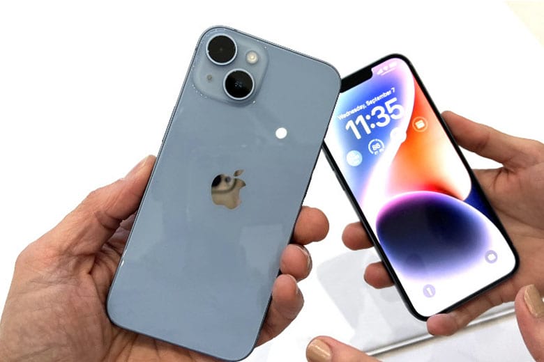 So sánh iPhone 14 và Samsung Z Flip4