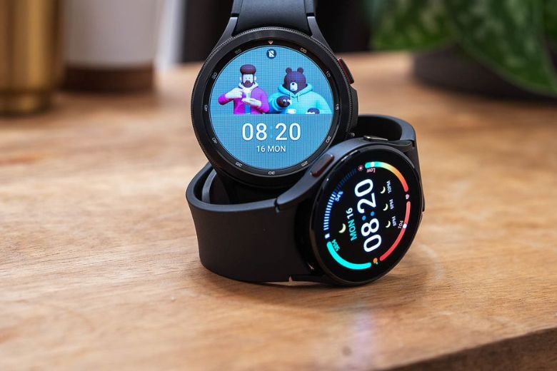 so sánh Xiaomi Watch S1 Active và Galaxy Watch 4