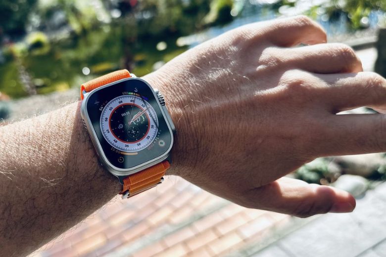 so sánh Apple Watch Ultra và Garmin Epix 2