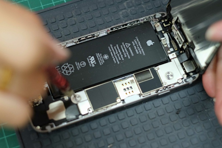 Cứ đến cuối năm lại có sự xuất hiện của những mẫu iPhone mới, và năm nay cũng không ngoại lệ. Hãy cùng ngắm nhìn 4 mẫu iPhone 14 với những tính năng độc đáo và thiết kế đẹp mắt. Đảm bảo bạn sẽ thích thú với những hình ảnh này.