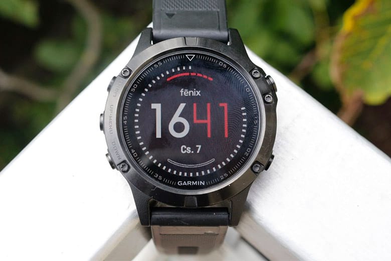 Đánh giá đồng hồ Garmin Fenix 5