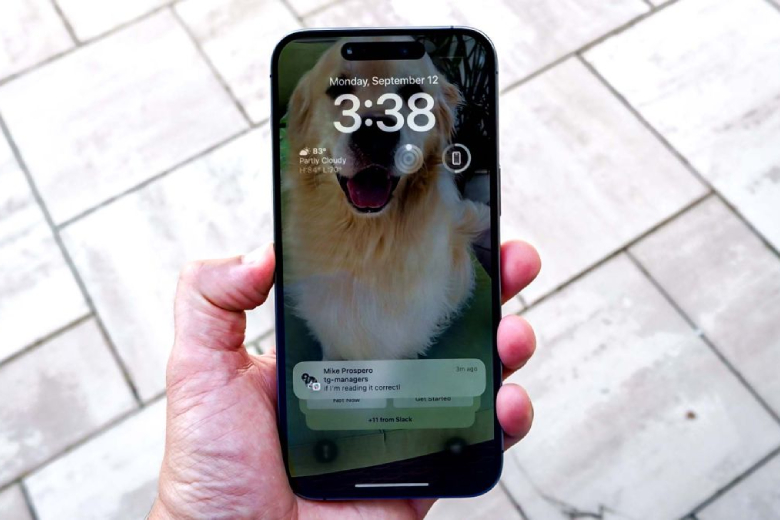 3 cách thay đổi giao diện thông báo màn hình khóa mới trên iOS 16