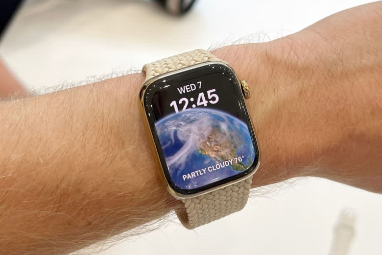 Có nên mua Apple Watch Series 8 
