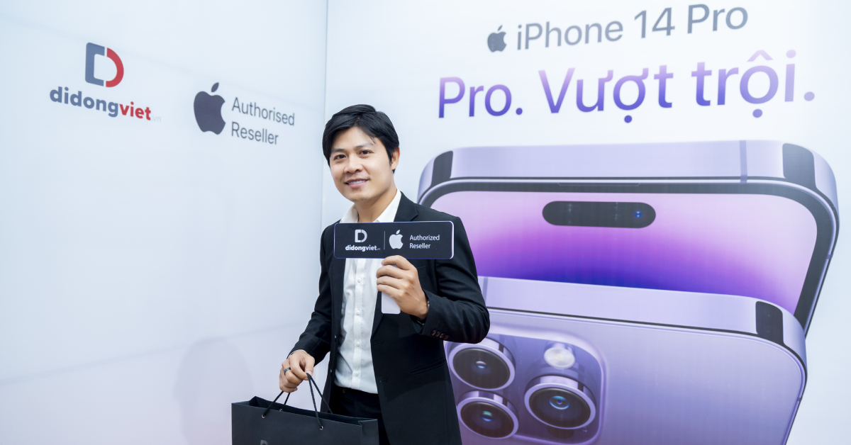 Nhạc sĩ Nguyễn Văn Chung lên đời iPhone 14 Pro Max