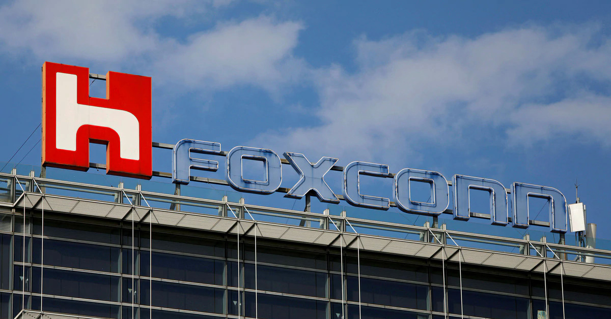 Foxconn hy vọng sẽ giữ chân công nhân bằng cách thưởng tiền mặt