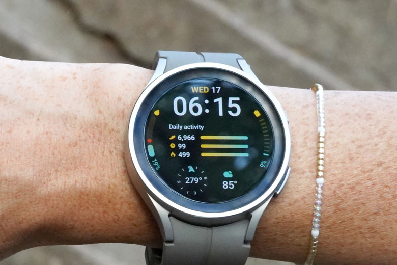 so sánh Galaxy Watch 5 Pro vs Pixel 