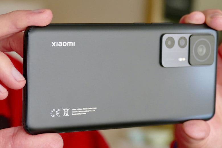 So sánh Xiaomi 13 Pro và Xiaomi 12T Pro