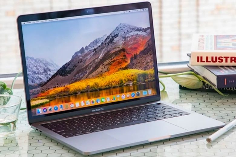 So sánh MacBook Air M1 và MacBook Pro 2019