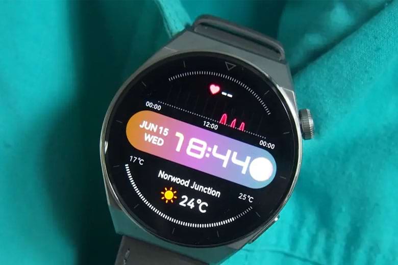 Galaxy Watch 4 và Huawei GT3 Pro