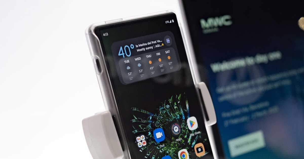 MWC 2023: Trên tay rõ nét concept điện thoại cuộn dọc của Motorola