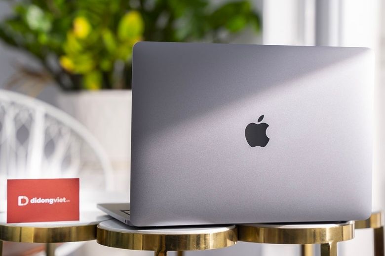 So sánh MacBook Air M1 và MacBook Pro 2019