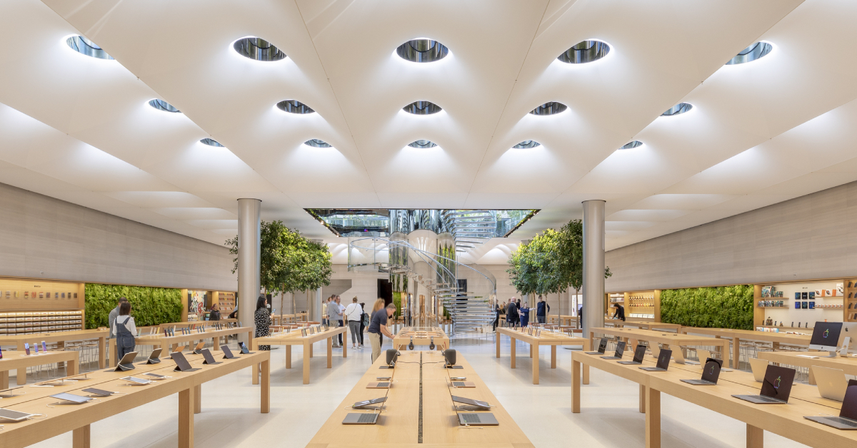Apple cung cấp các mẫu iPhone 13 được tân trang lại tại Apple Store ở Mỹ