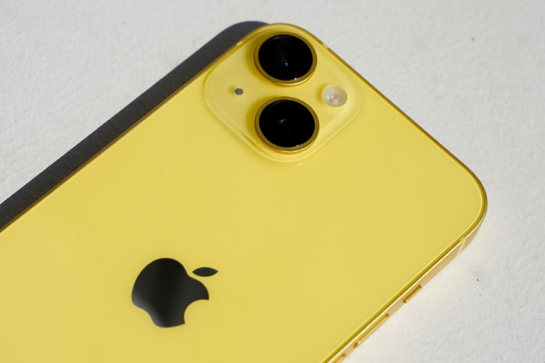 iphone 14 yellow 10 1