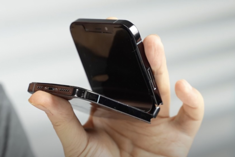 iphone fold 2