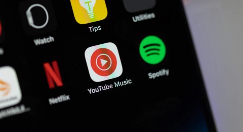 YouTube Music tự động tải 500 bài hát yêu thích xuống iPhone