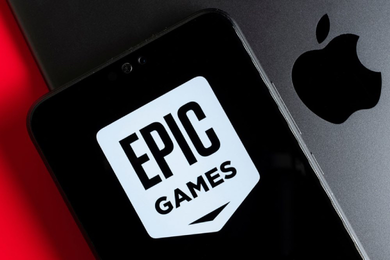 Apple Epic Games Fortnite 4