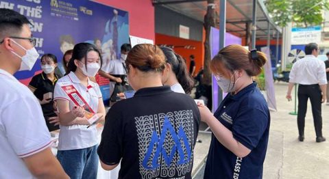 Chào đón sinh viên Ngoại Giao Ưu Đãi Ngập Tràn