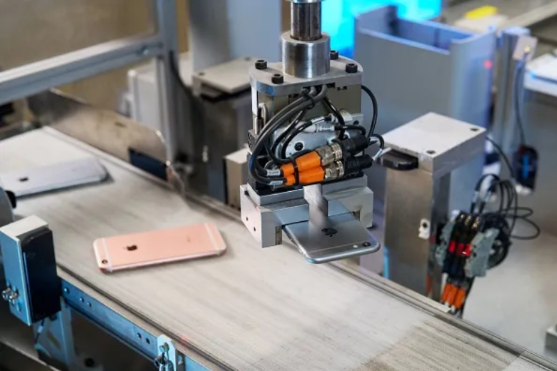 Apple cam kết sử dụng 100% cobalt tái chế trong pin vào năm 2025 6 recycled cobalt in batteries 5