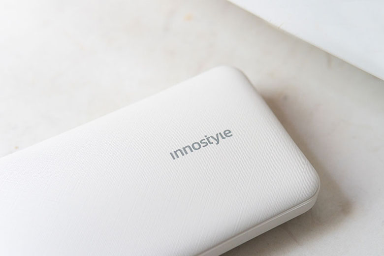 Cận cảnh sạc dự phòng Innostyle Powermax 10000mAh IP20PD