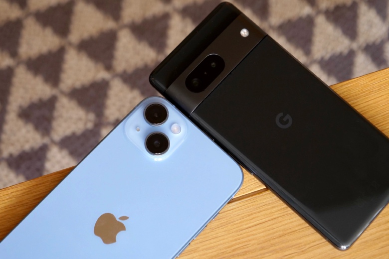 google pixel 7 pro vs iphone 14 plus 2