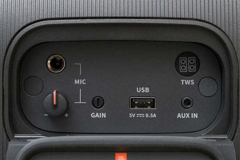 So sánh JBL PartyBox Encore vs Boombox 3 Chọn loa nào hay?