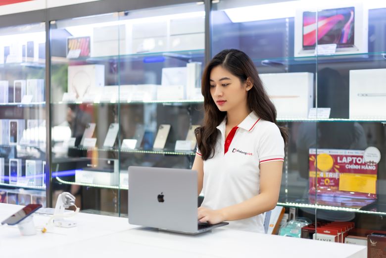 MacBook cho học sinh sinh viên