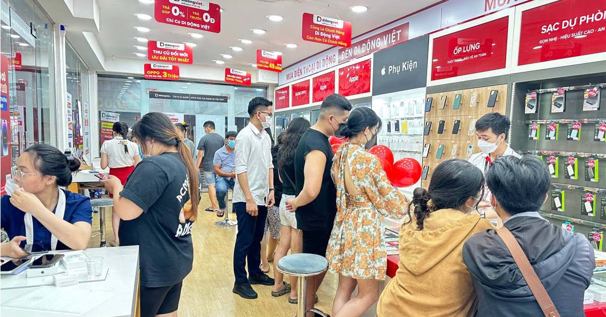 Khai trương cửa hàng điện thoại SIS MobiFone – Di Động Việt 122A Phan Đăng Lưu, Phú Nhuận
