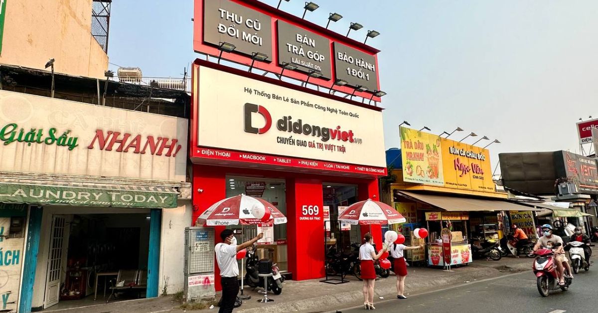 Khai trương cửa hàng điện thoại Di Động Việt 569 Dương Bá Trạc, Quận 8