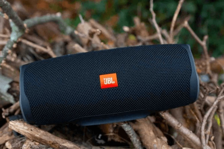 jbl charge 4 vs partybox on the go
