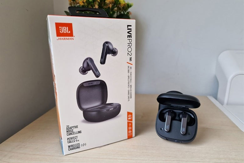 JBL Tune 230NC TWS vs JBL Live Pro 2 TWS 