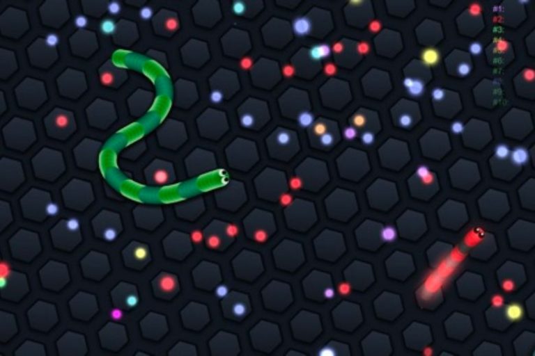 Slither.io - Game con rắn săn mồi màu sắc đầy thú vị