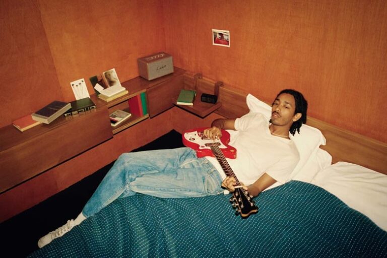 So sánh Marshall Acton 3 vs Stanmore 3 Nên mua loa nào?