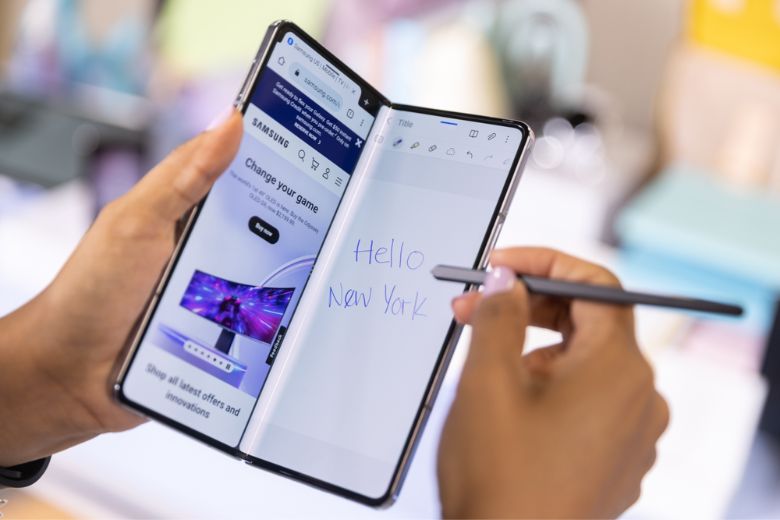 so sánh samsung galaxy z fold5 và oppo find n2